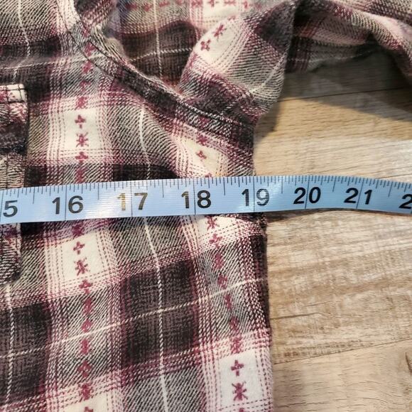 Sonoma medium womens button down shirt - Picture 6 of 11